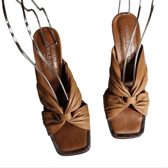 Donald J Pliner - Picture 4 of 13